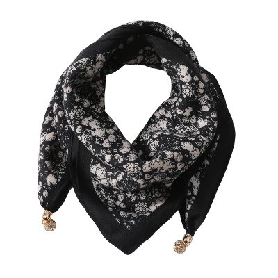 100% Viscose High Quality Black Floral Pattern Printed Youngsters Automatic Buckle Small Square Scarf Vintage Style Women'S Small Shawl Thin Warm Men'S Neck Scarf Windproof Cold-Resistant Wrap Shawl Fashionable Versatile Decor Headscarf Neck Protect