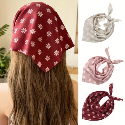 1pc of Small Daisy Triangle Scarf, a Sweet And Easy Headband Suitable for Women